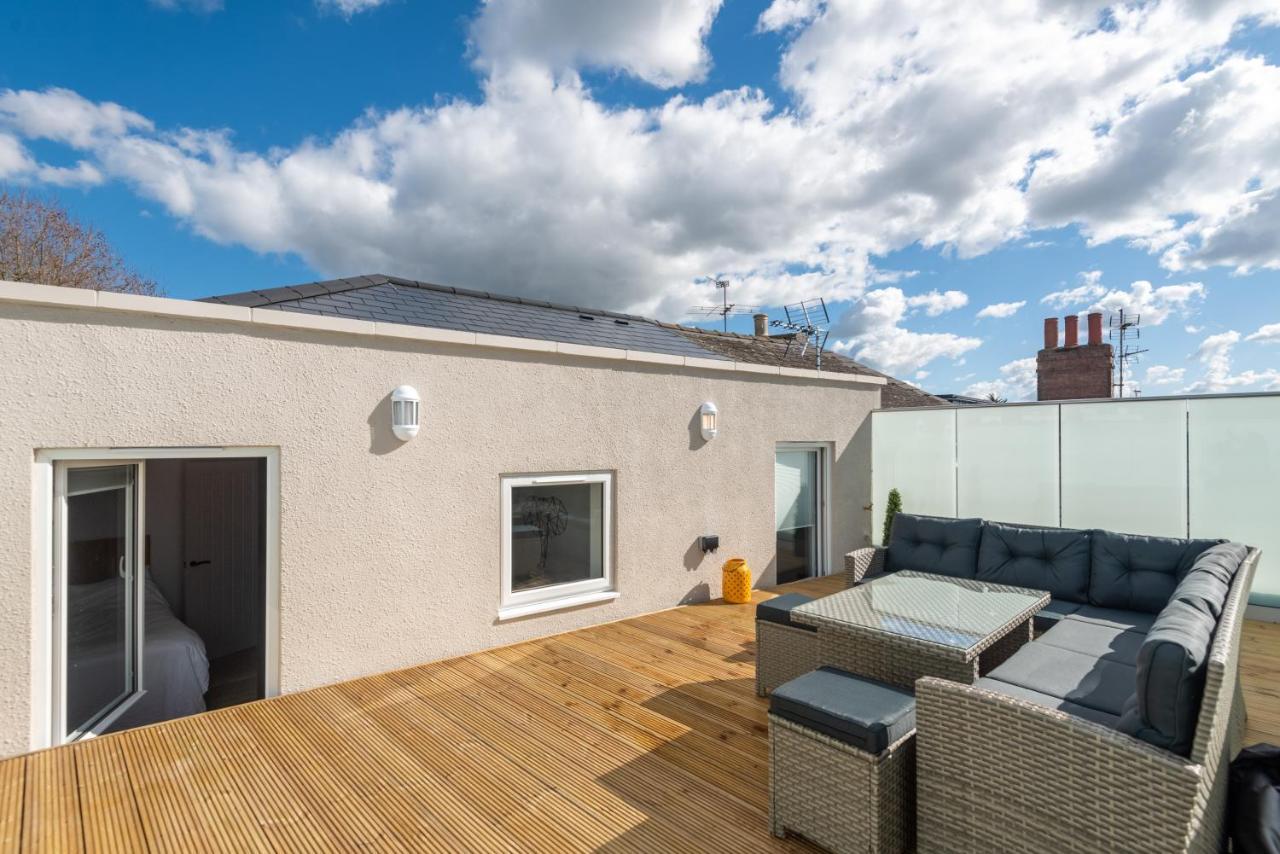 The Burton Penthouse By Fortuna Property Cheltenham Exterior photo